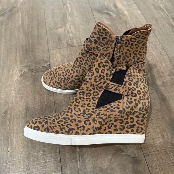 Linea Paolo Leopard High Top Wedge Sneakers Booties Zip Ankle Boots 11M School - Picture 1 of 10